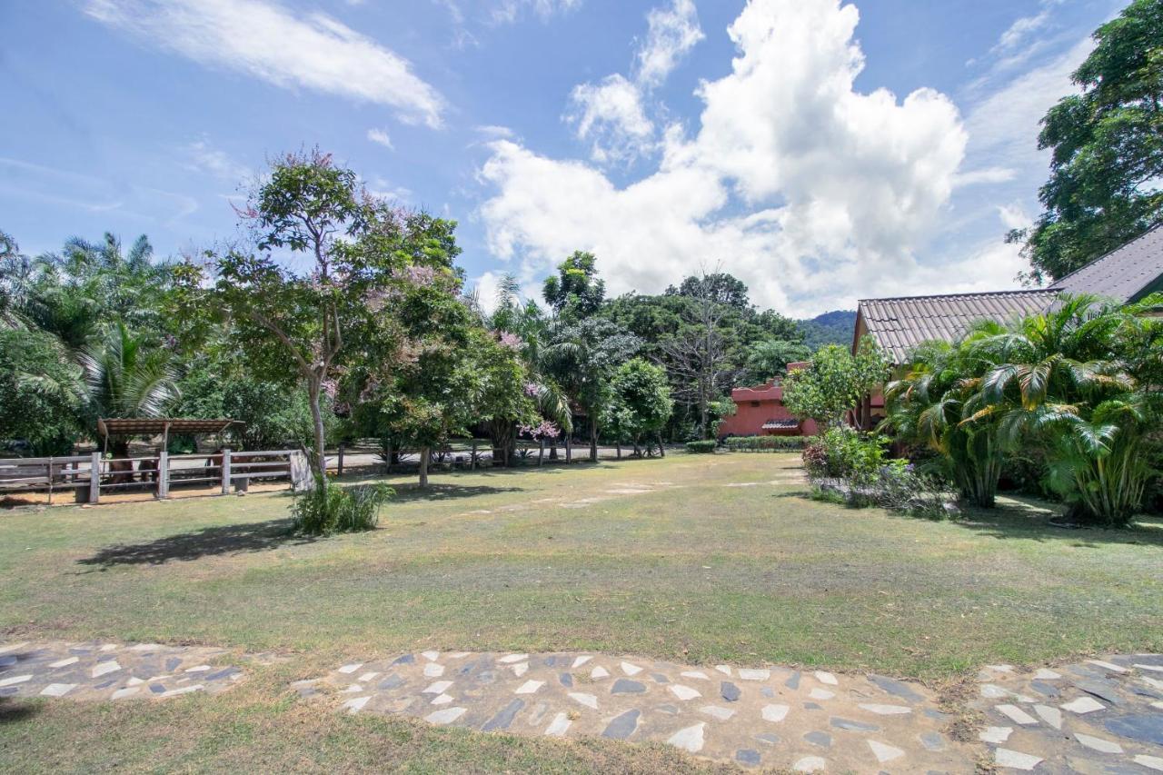 Capital O 1110 Khaoyai Cowboy City Resort Mu Si Esterno foto