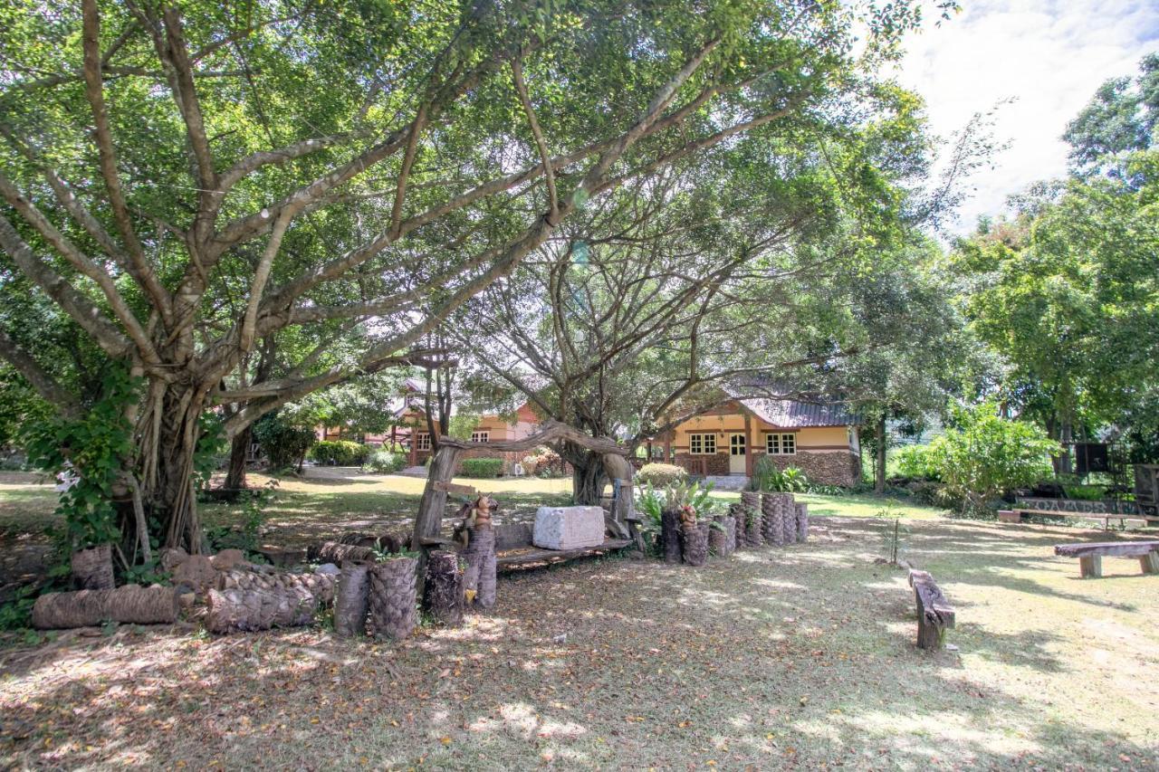 Capital O 1110 Khaoyai Cowboy City Resort Mu Si Esterno foto
