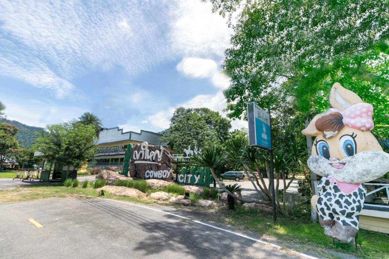 Capital O 1110 Khaoyai Cowboy City Resort Mu Si Esterno foto